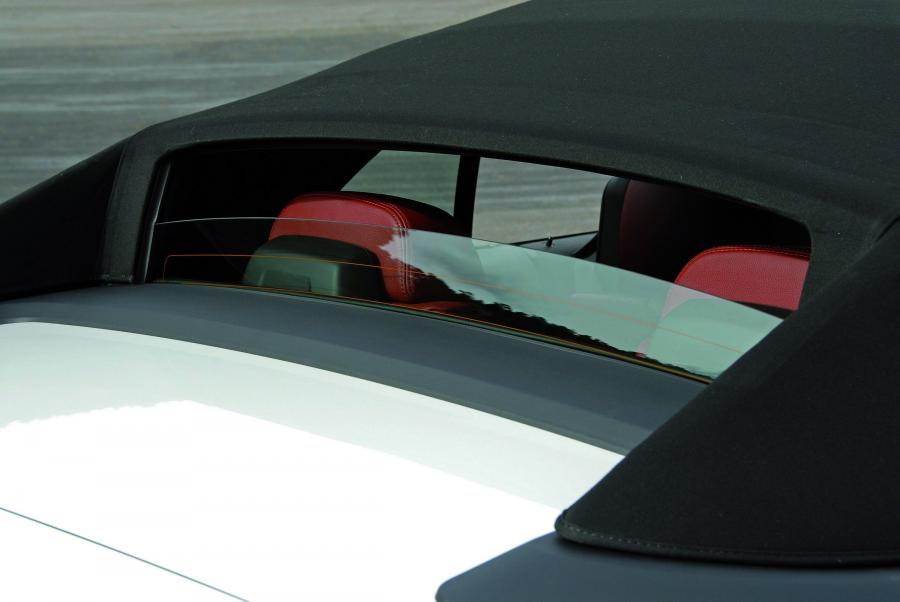  BMW M6 Convertible 2007 года  (фото 12 из 89)